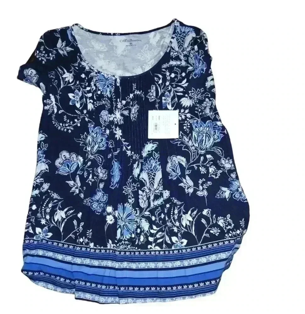PETITE SMALL: NWT Croft & Barrow Floral Top